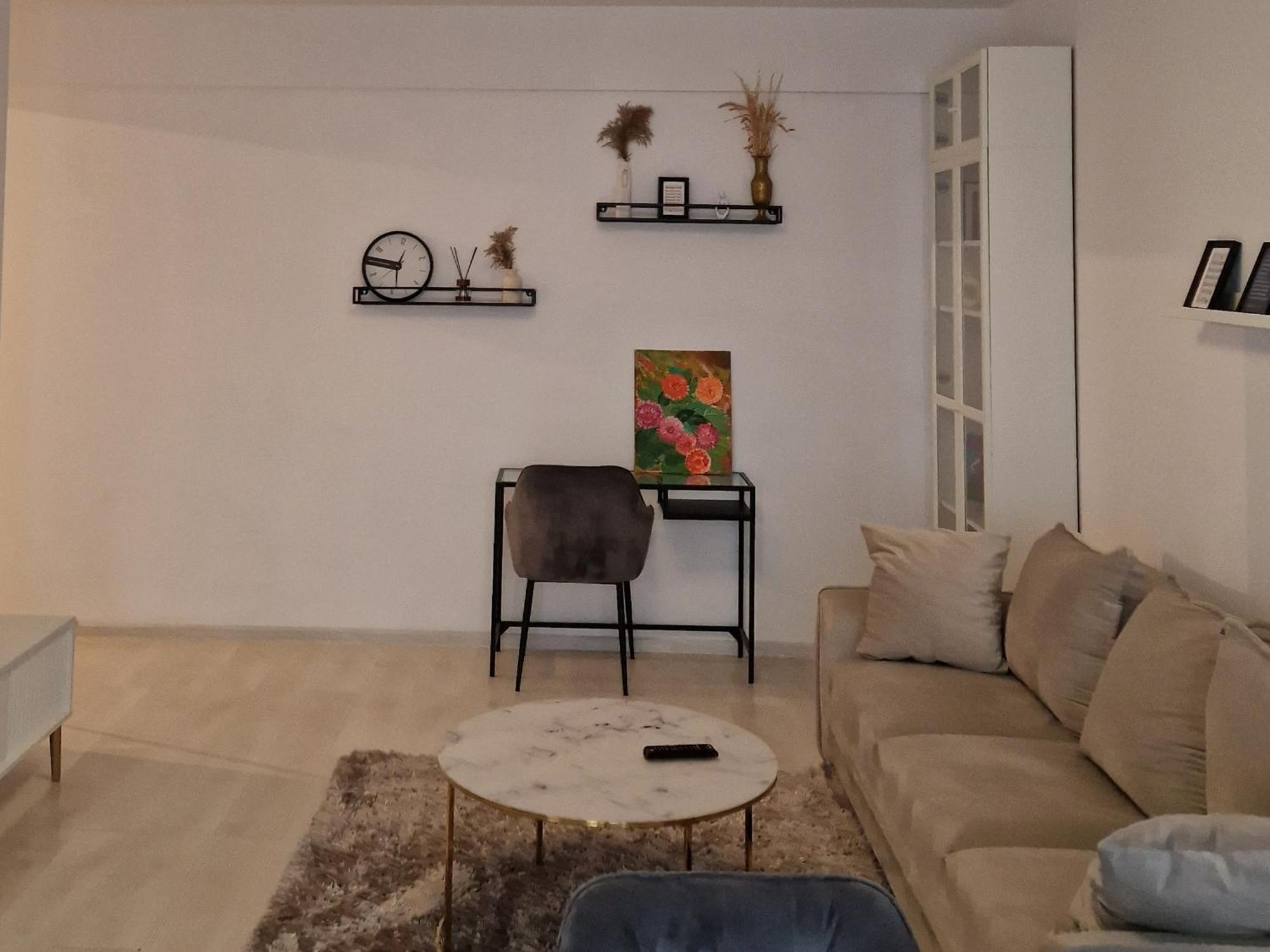 Mmc Apartament Appartamento Braşov Esterno foto